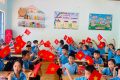 Hòa trong không khí thiêng liêng chào mừng ngày 30/4 – Ngày Giải phóng miền Nam, thống nhất đất nước, các bạn đội viên, nhi đồng trong toàn Liên đội đã cùng nhau lan tỏa tình yêu quê hương bằng những hoạt động thật ý nghĩa và sáng tạo. Những điệu múa, lời ca rộn ràng vang lên như kể lại câu chuyện lịch sử hào hùng của dân tộc. Đặc biệt, hình ảnh những chiếc xe tăng 390 do chính tay các em tỉ mỉ làm nên không chỉ thể hiện sự khéo léo mà còn là niềm tự hào, sự tri ân sâu sắc đối với thế hệ cha anh đã làm nên chiến thắng vẻ vang. Mỗi hoạt động là một cách để các em thêm hiểu, thêm yêu và tự hào về Tổ quốc Việt Nam thân yêu ❤️ 🌟 Tuổi nhỏ – lòng yêu nước lớn! 🌟 Tự hào tiếp bước cha anh, dựng xây quê hương ngày càng tươi đẹp!