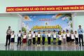 🎨🌸 SẮC MÀU TUỔI THƠ – TỰ TIN TỎA SÁNG TẠI HỘI THI VẼ TRANH THIẾU NHI TỈNH LÂM ĐỒNG NĂM 2026 🌸🎨 ✨ Với niềm đam mê hội họa, trí tưởng tượng phong phú và những nét vẽ hồn nhiên, em Võ Thị Gia Hân _ Trường Tiểu học Phan Chu Trinh đã tự tin tham gia Vòng chung kết Hội thi vẽ tranh thiếu nhi tỉnh Lâm Đồng năm 2026, với hai chủ đề đầy ý nghĩa: “Thiếu nhi Lâm Đồng – Vững bước tiến vào kỷ nguyên mới” và “Chào mừng Festival hoa Đà Lạt”. 🌷🖌️ 💖 Mỗi bức tranh là một câu chuyện nhỏ, gửi gắm những ước mơ trong trẻo, tình yêu quê hương, niềm tự hào về mảnh đất Lâm Đồng tươi đẹp và khát vọng của thế hệ măng non trên hành trình vươn tới tương lai. Qua từng gam màu, từng đường nét, em đã thể hiện sự sáng tạo, tinh thần tự tin và góc nhìn hồn nhiên về cuộc sống. 🏅 Đặc biệt, em đã đạt Giấy chứng nhận tại Hội thi – một dấu ấn đáng trân trọng, ghi nhận sự nỗ lực, niềm say mê sáng tạo và hành trình trưởng thành qua từng nét vẽ. 🌟 Thành quả hôm nay không chỉ là niềm vui của em mà còn là niềm tự hào của gia đình, thầy cô và Liên đội Trường Tiểu học Phan Chu Trinh. Xin chúc mừng họa sĩ nhí! Chúc em luôn giữ mãi niềm đam mê, nuôi dưỡng những ước mơ đẹp và tự tin tỏa sáng bằng tài năng của mình. 🌈 Mỗi nét vẽ – Một ước mơ. Mỗi sắc màu – Một niềm tin. Mỗi em thiếu nhi – Một mầm xanh đầy triển vọng của quê hương Lâm Đồng! 💚 📸 Cùng chúc mừng và lan tỏa niềm vui đến họa sĩ nhí tài năng của Liên đội chúng ta nhé!