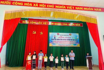 LIÊN HOAN TIẾNG HÁT MĂNG NON HUYỆN KRÔNG NÔ NĂM 2025  ❤️Ngày 18/4/2025, Huyện đoàn Krông Nô đã tổ chức thành công Liên hoan Tiếng hát măng non huyện Krông Nô năm 2025.Kết thúc Liên hoan, LĐ đạt giải C.  Liên hoan tiếng hát Măng non là dịp để các em được giao lưu, học hỏi và tạo không khí vui tươi, phấn khởi, động viên các em Thiếu niên, Nhi đồng phấn đấu học tập, trở thành con ngoan, trò giỏi, cháu ngoan Bác Hồ.